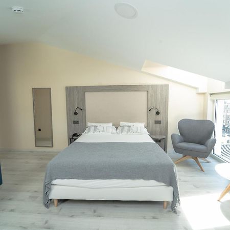 Hotel Lux Melide Exteriör bild