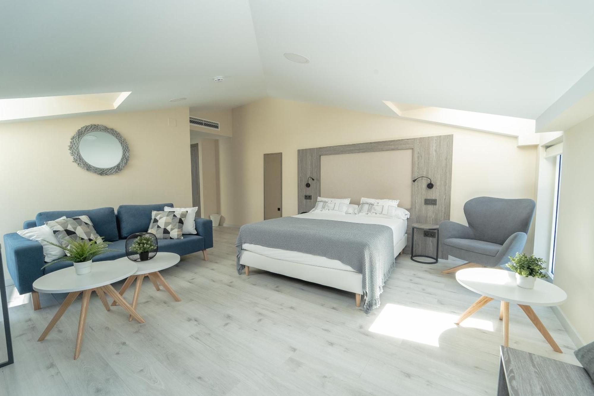 Hotel Lux Melide Exteriör bild