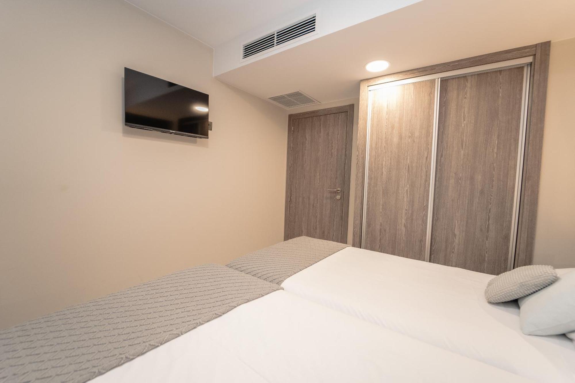 Hotel Lux Melide Rum bild